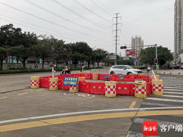 问政海南海口滨涯路一路面被“掏空”排水部门：将尽快进场修复(图1)